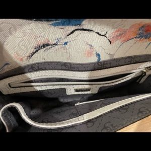 Guess floral crossbody bag